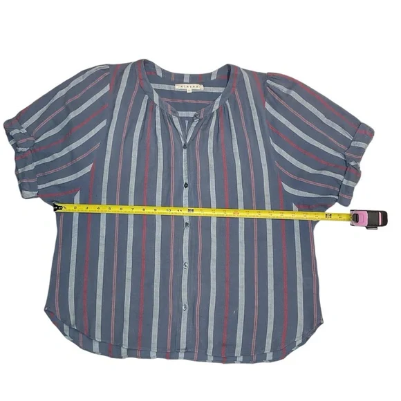 Xirena Chesney Roll Sleeve Button Down Shirt Size Large Blue Stripped 100%Cotton - Picture 5 of 8